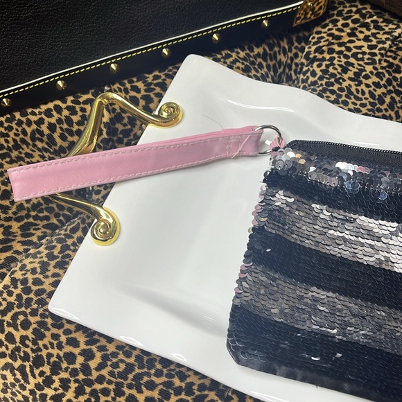 Sequin Makeup Bag - Picture 2 of 7